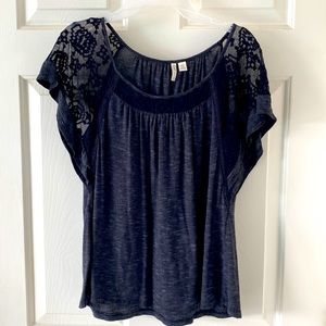 WOMENS CATO TOP WITH LACE DETAIL SIZE XS